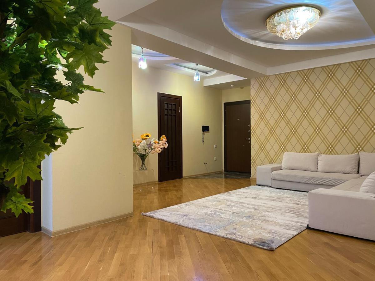 Park Azure Residence Bakoe Buitenkant foto