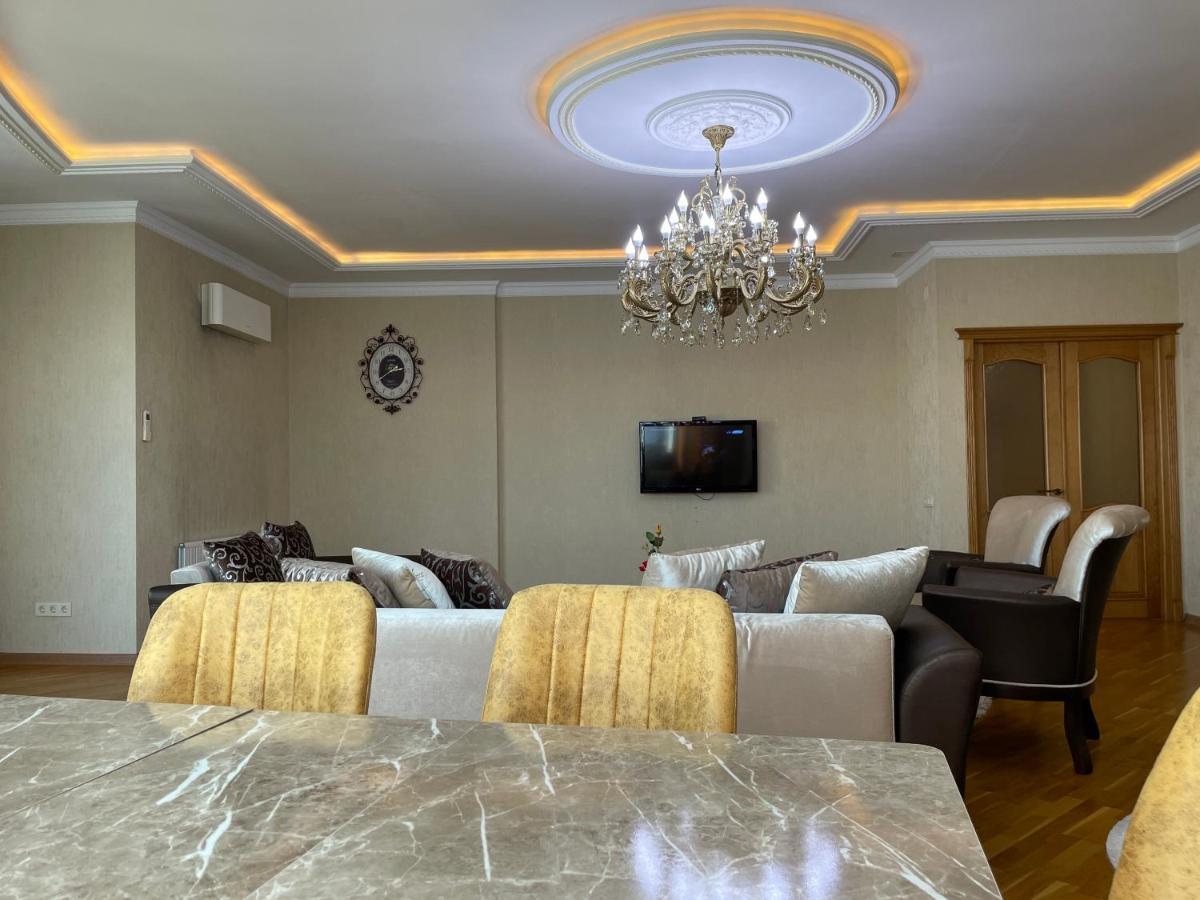 Park Azure Residence Bakoe Buitenkant foto