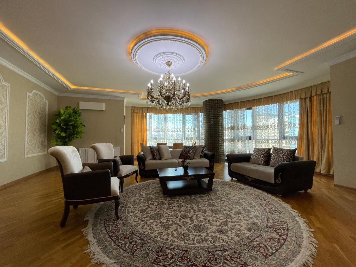 Park Azure Residence Bakoe Buitenkant foto