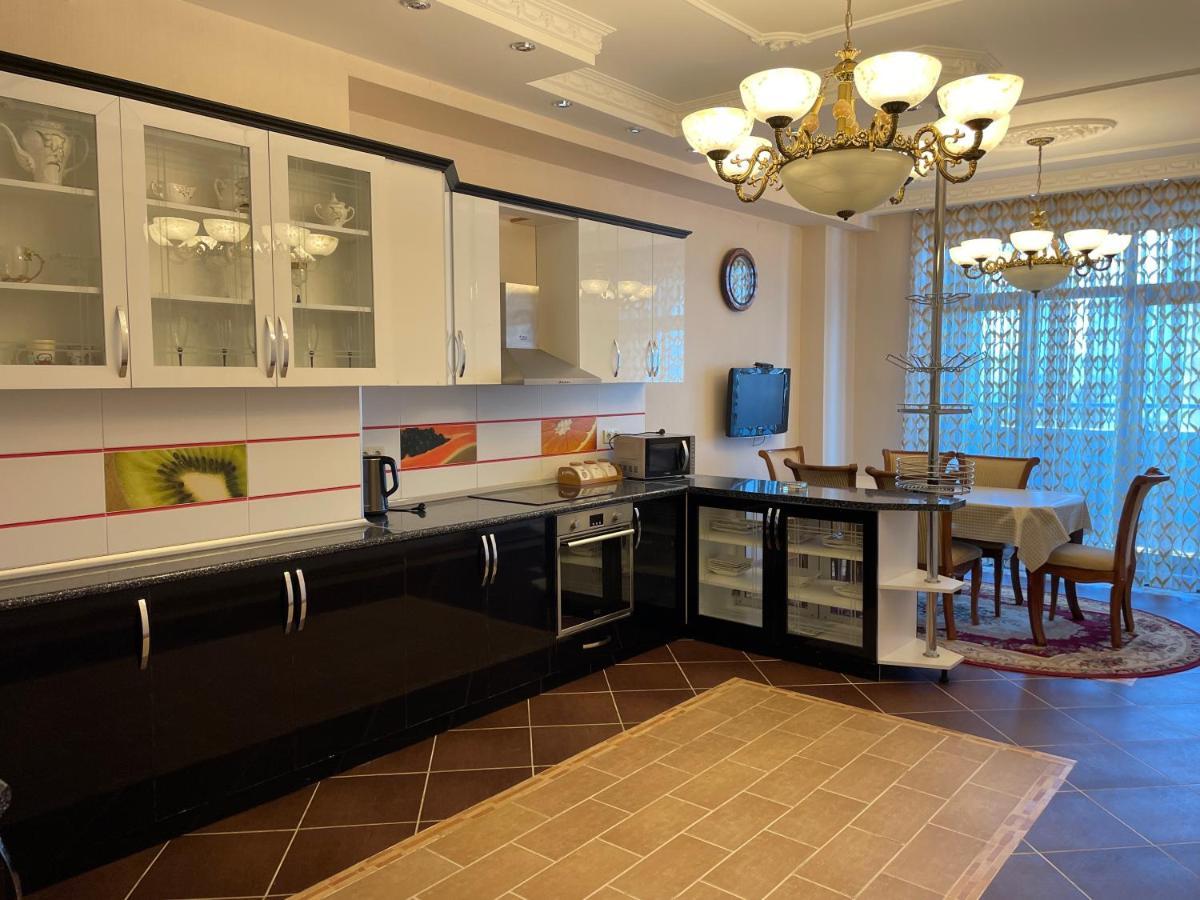 Park Azure Residence Bakoe Buitenkant foto